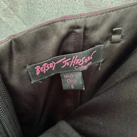 Vintage Betsey Johnson Collection Mini Dress. Size 6. - Picture 4 of 4